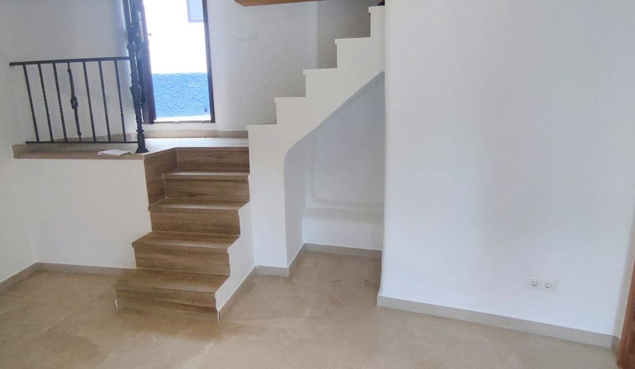 2 bedroom Townhouse for sale in Salares - € 159,000 (Ref: 9892671)