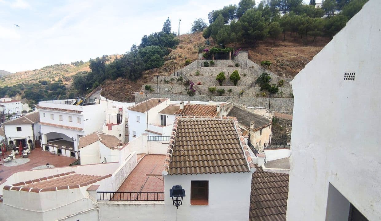 2 bedroom Townhouse for sale in Salares - € 159,000 (Ref: 9892671)