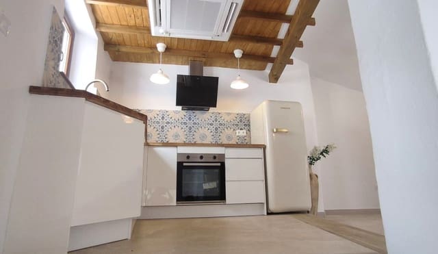 2 bedroom Townhouse for sale in Salares - € 159,000 (Ref: 9892671)
