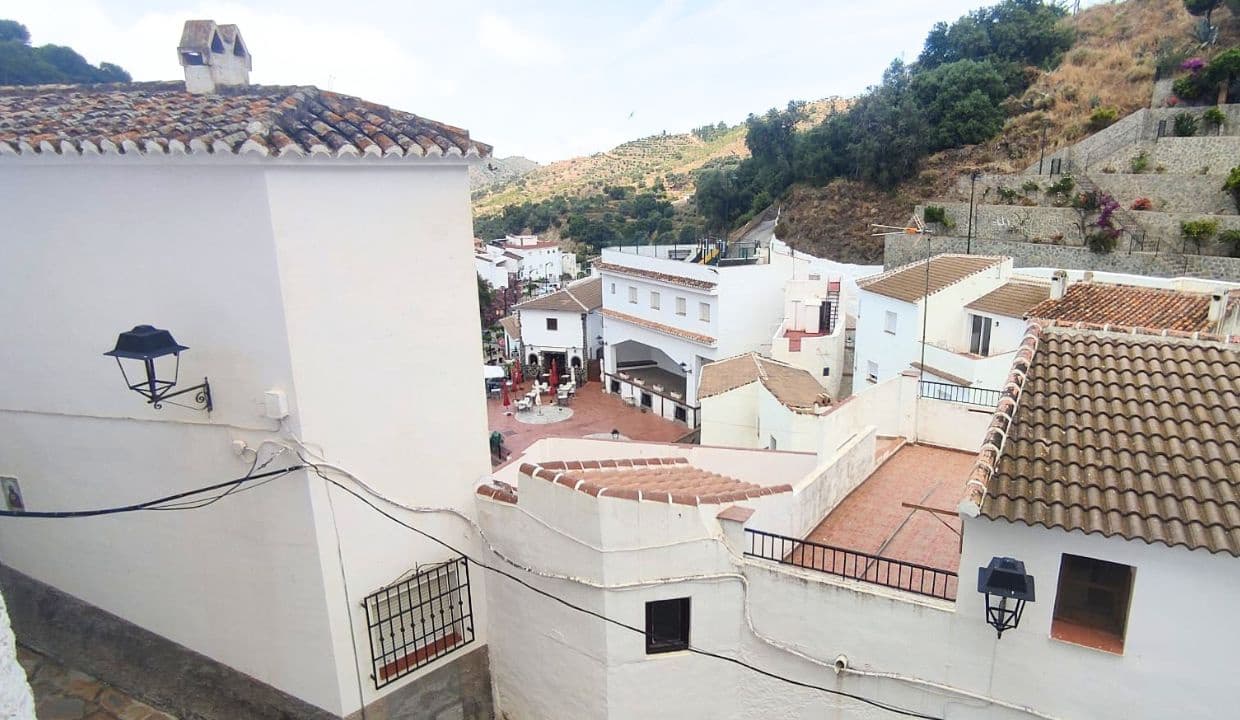 2 bedroom Townhouse for sale in Salares - € 159,000 (Ref: 9892671)