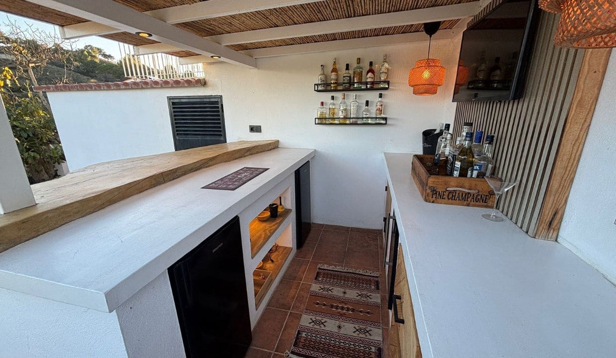 3 slaapkamer Villa te koop in Competa met zwembad garage - € 485.000 (Ref: 9894840)