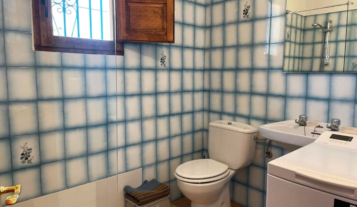 2 bedroom Villa for rent in Competa with garage - € 900 (Ref: 9921130)