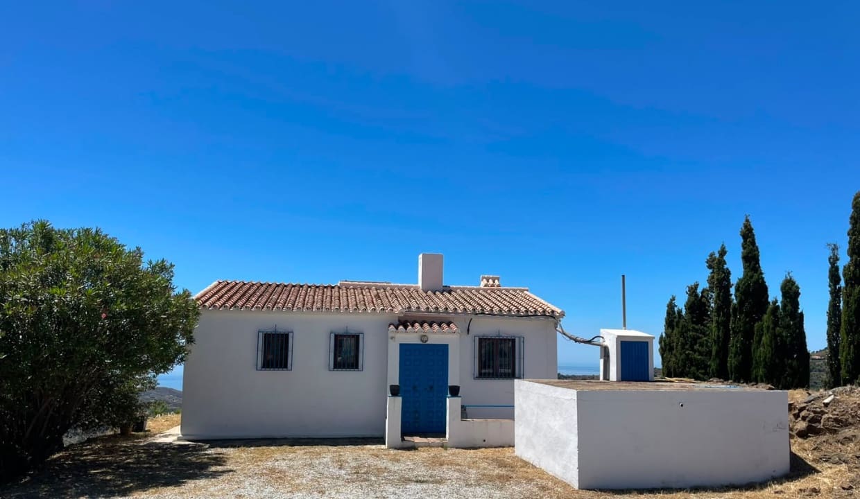 2 bedroom Villa for rent in Competa with garage - € 900 (Ref: 9921130)