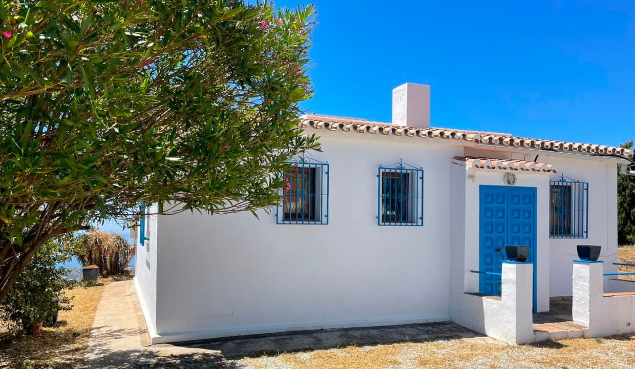 2 bedroom Villa for rent in Competa with garage - € 900 (Ref: 9921130)