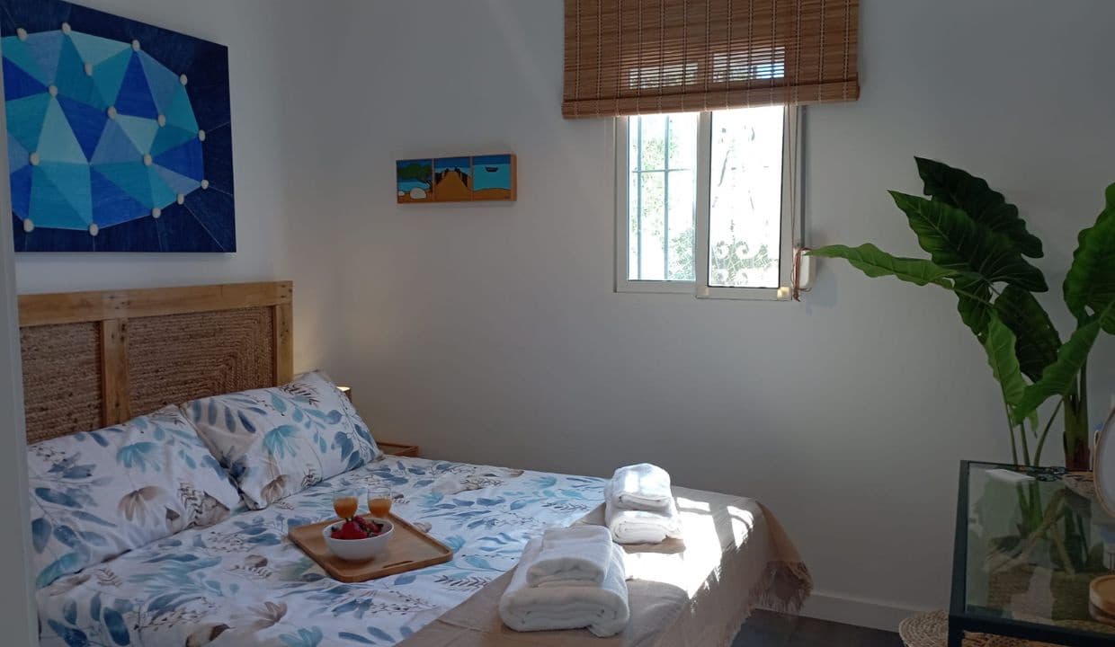 1 bedroom Villa for rent in Archez with pool - € 1,150 (Ref: 9922670)