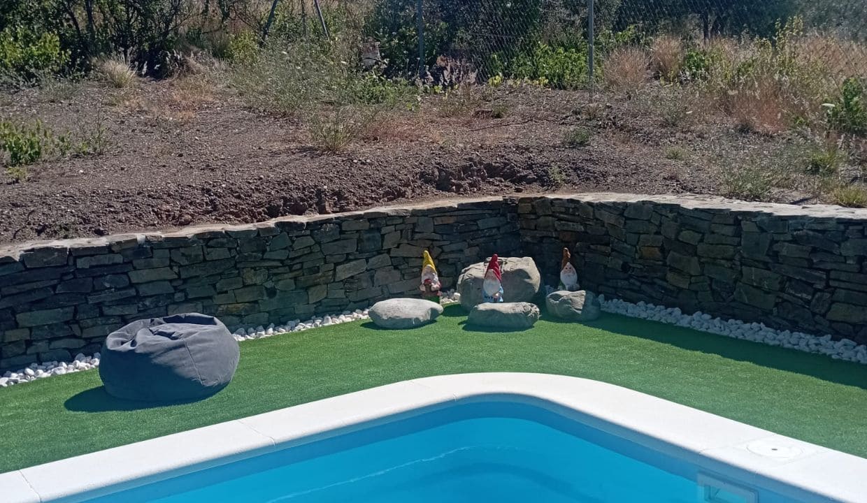 1 bedroom Villa for rent in Archez with pool - € 1,150 (Ref: 9922670)