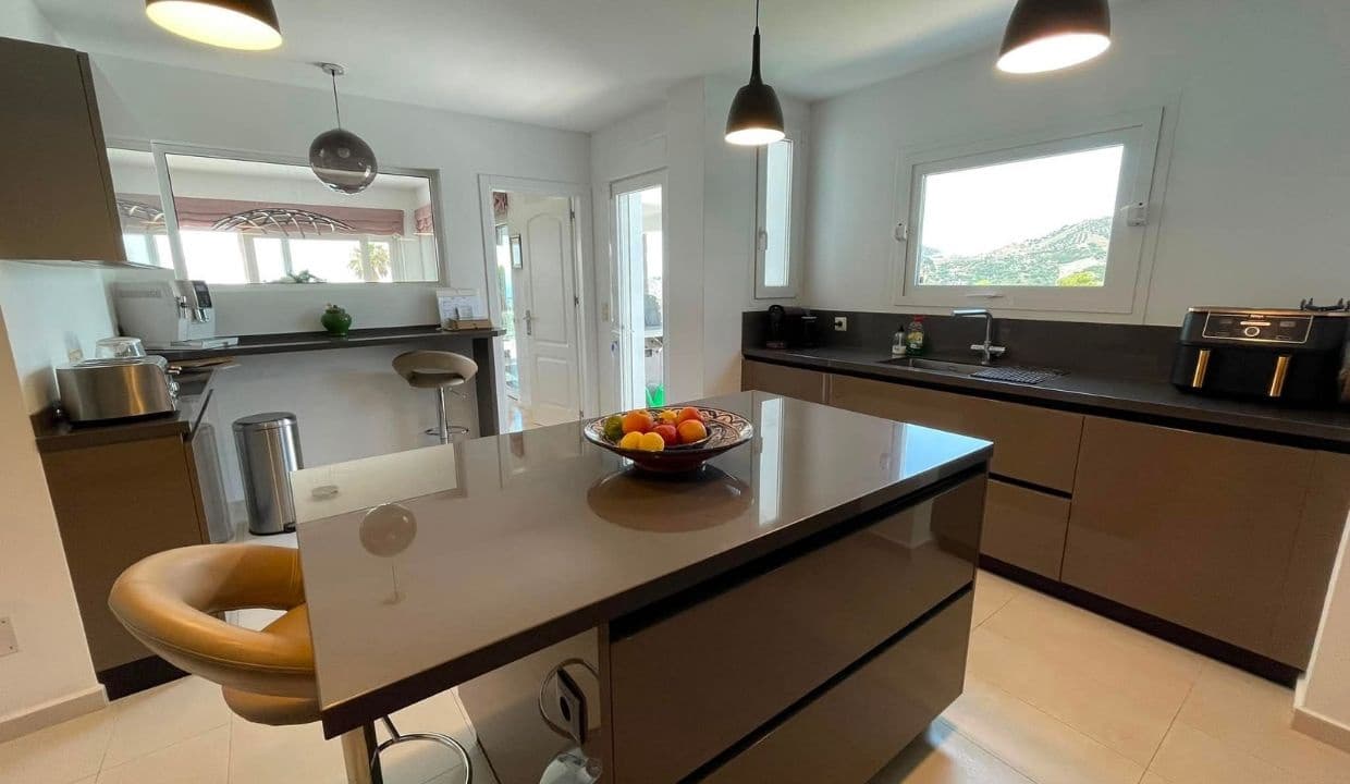 Chalet de 5 habitaciones en Frigiliana en venta con piscina garaje - 1.485.000 € (Ref: 9936706)