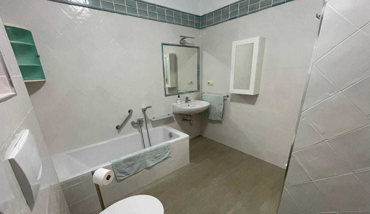Chalet de 5 habitaciones en Frigiliana en venta con piscina garaje - 1.485.000 € (Ref: 9936706)
