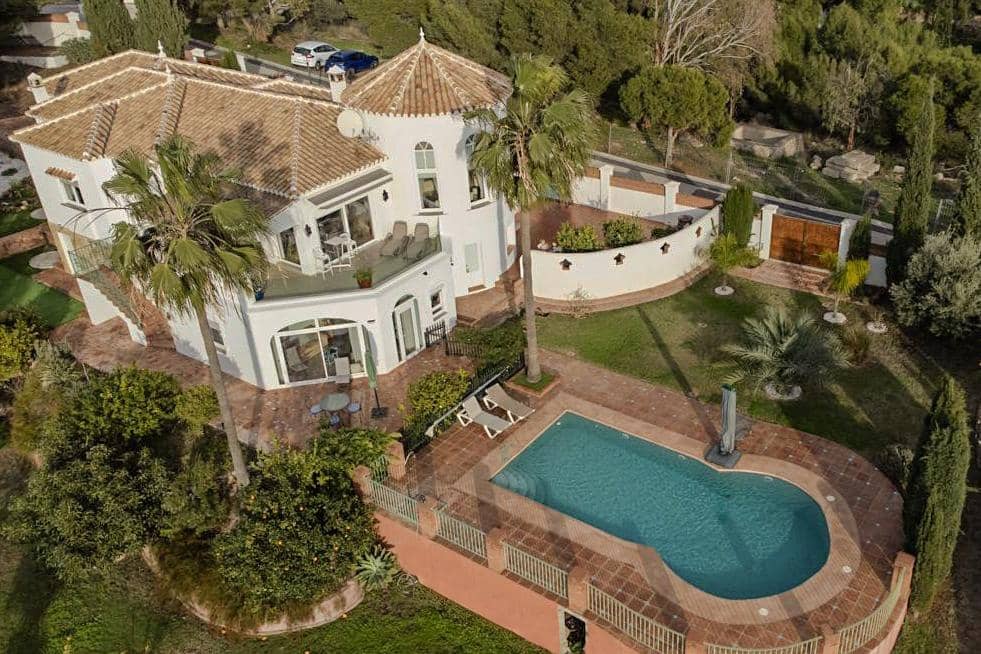 Chalet de 5 habitaciones en Frigiliana en venta con piscina garaje - 1.485.000 € (Ref: 9936706)