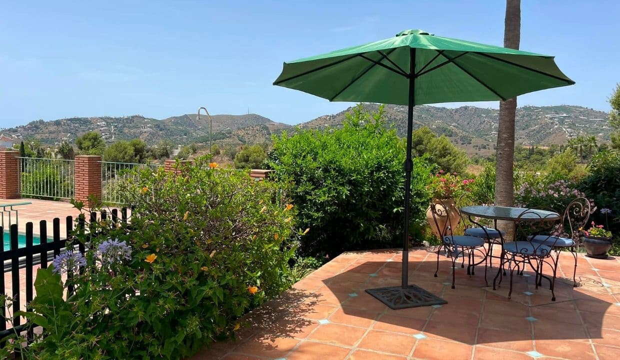Chalet de 5 habitaciones en Frigiliana en venta con piscina garaje - 1.485.000 € (Ref: 9936706)