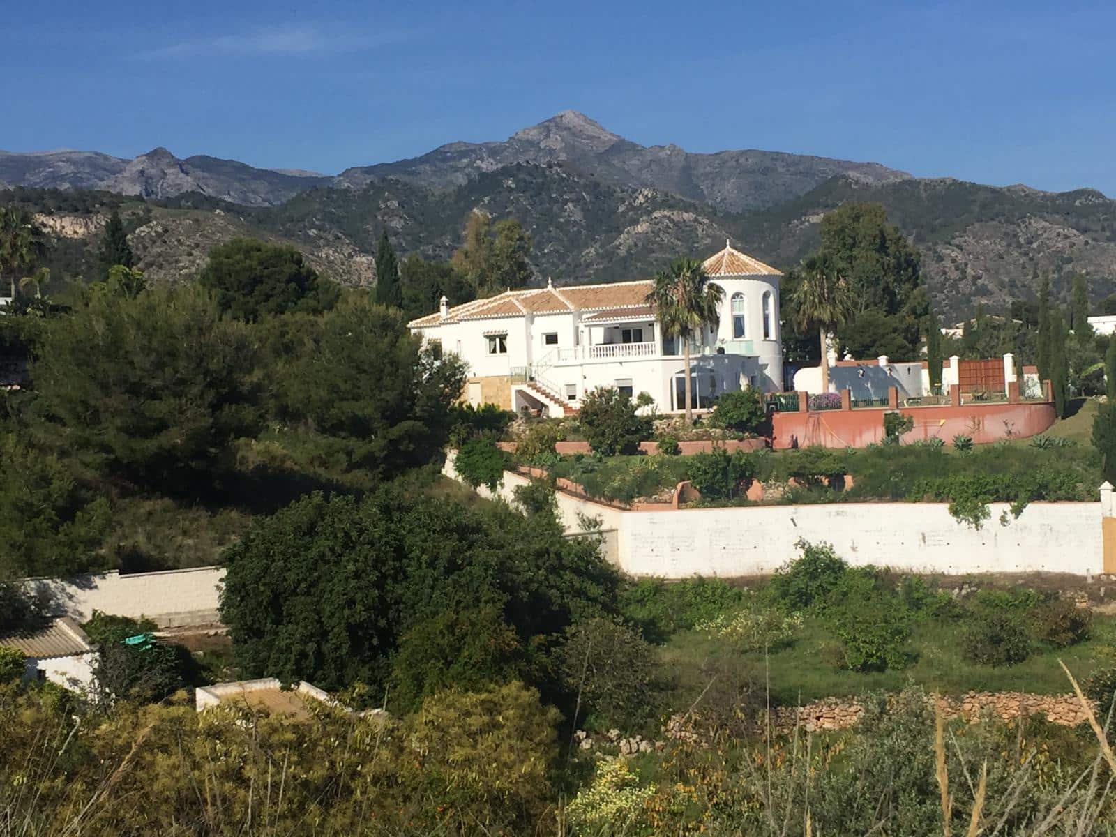Chalet de 5 habitaciones en Frigiliana en venta con piscina garaje - 1.485.000 € (Ref: 9936706)