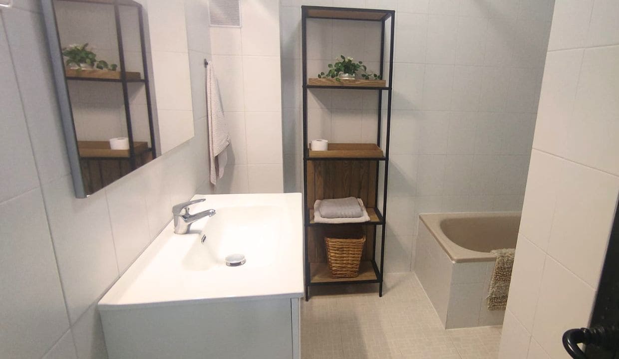 1 soverom Leilighet til leie i Competa - € 770 (Ref: 9948504)