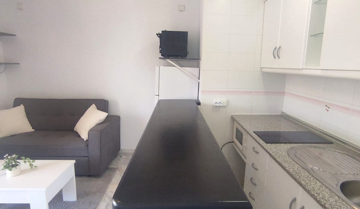 1 soverom Leilighet til leie i Competa - € 770 (Ref: 9948504)