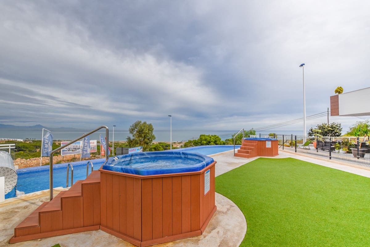 2 bedroom Apartment for sale in Gran Alacant - € 255,000 (Ref: 2499070)