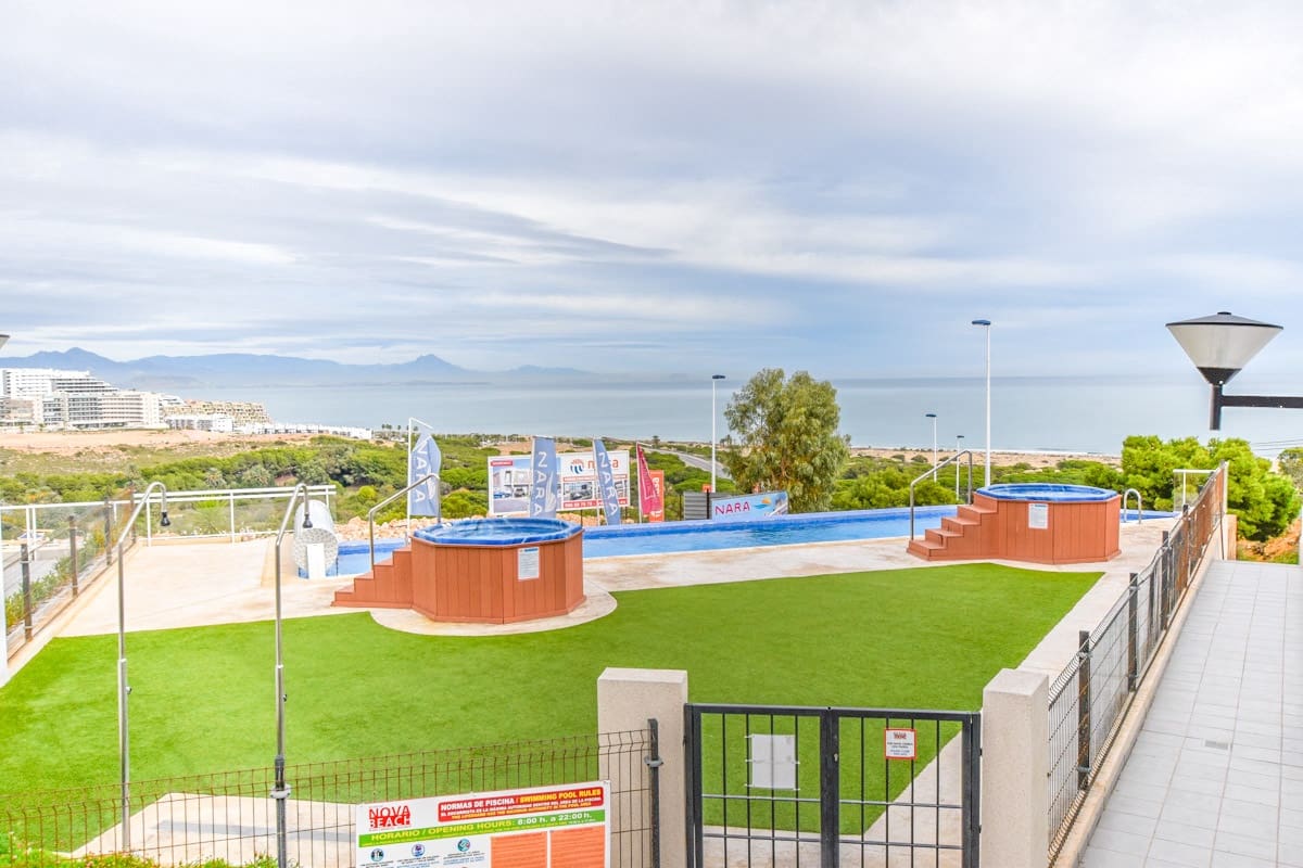 2 bedroom Apartment for sale in Gran Alacant - € 255,000 (Ref: 2499070)
