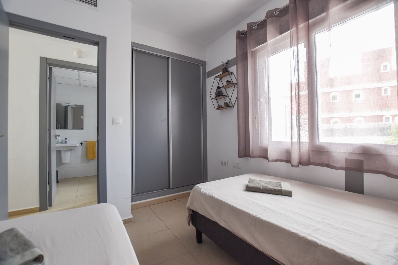 3 soveværelse Semi-Rækkehus til salg i Gran Alacant med swimmingpool garage - € 424.000 (Ref: 9227359)