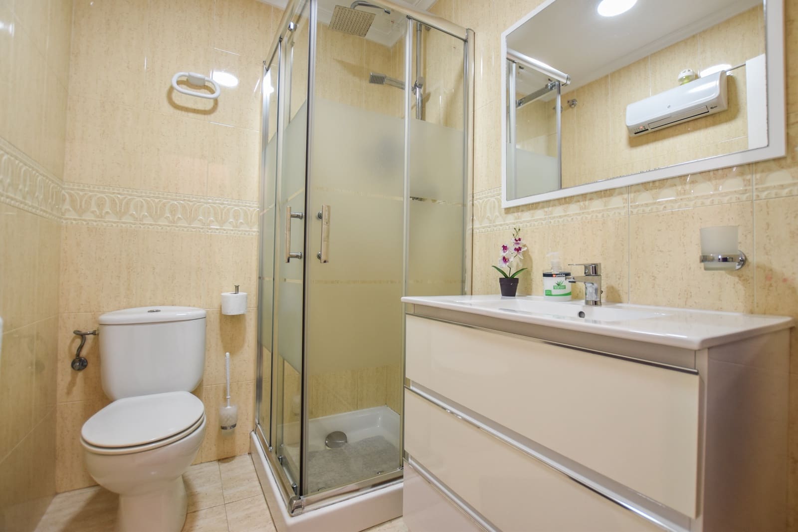 2 bedroom Apartment for sale in Gran Alacant with pool garage - € 235,000 (Ref: 9325188)