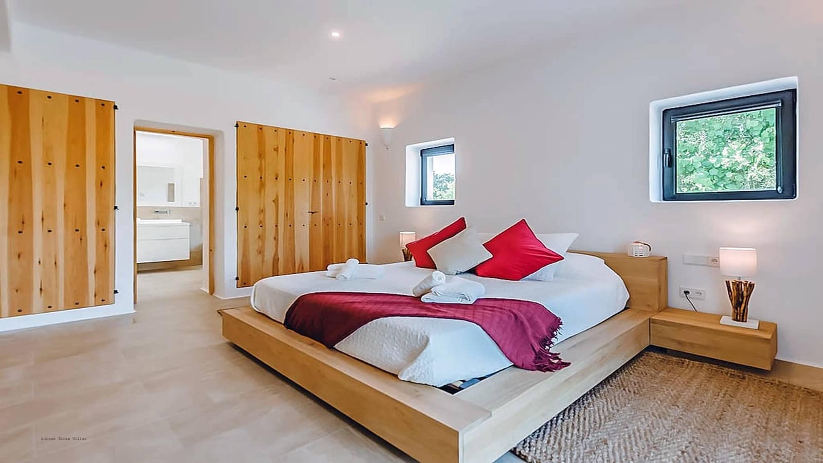 4 sypialnia Willa na sprzedaż w La Romana z basenem garażem - 595 000 € (Ref: 9823586)