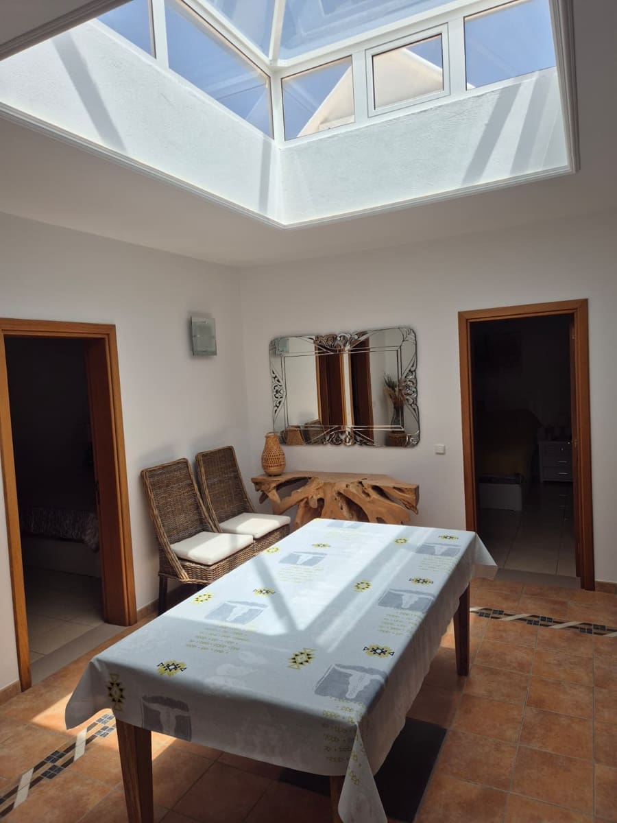 4 bedroom Villa for sale in Playa Blanca with pool garage - € 885,000 (Ref: 10012177)