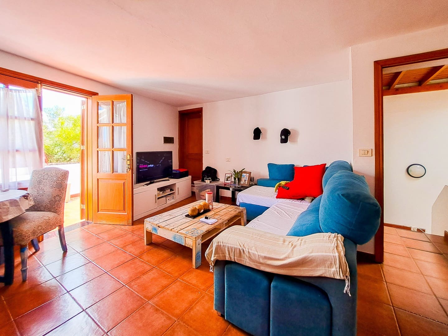 4 bedroom Villa for sale in Playa Blanca with pool garage - € 390,000 (Ref: 7785954)