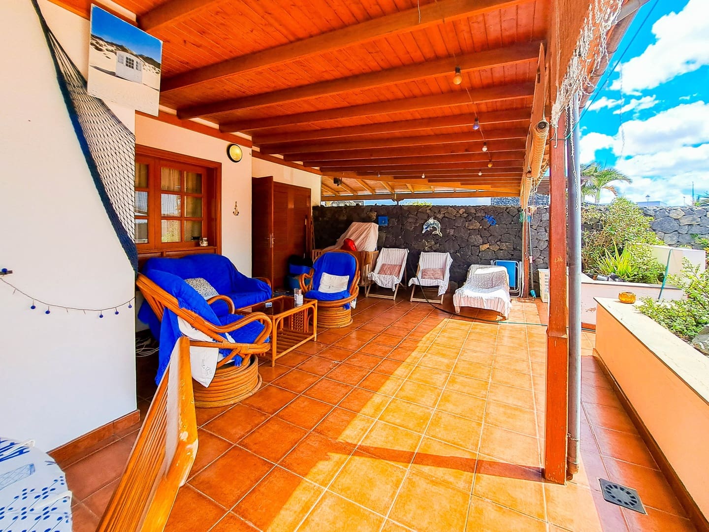 4 bedroom Villa for sale in Playa Blanca with pool garage - € 390,000 (Ref: 7785954)