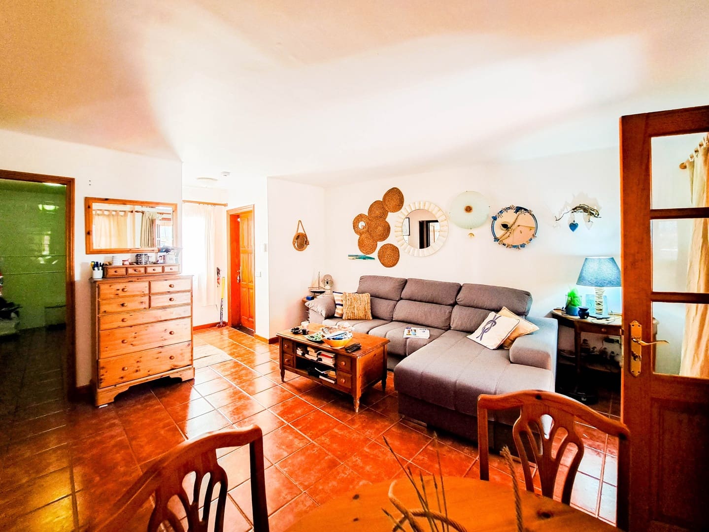 4 bedroom Villa for sale in Playa Blanca with pool garage - € 390,000 (Ref: 7785954)