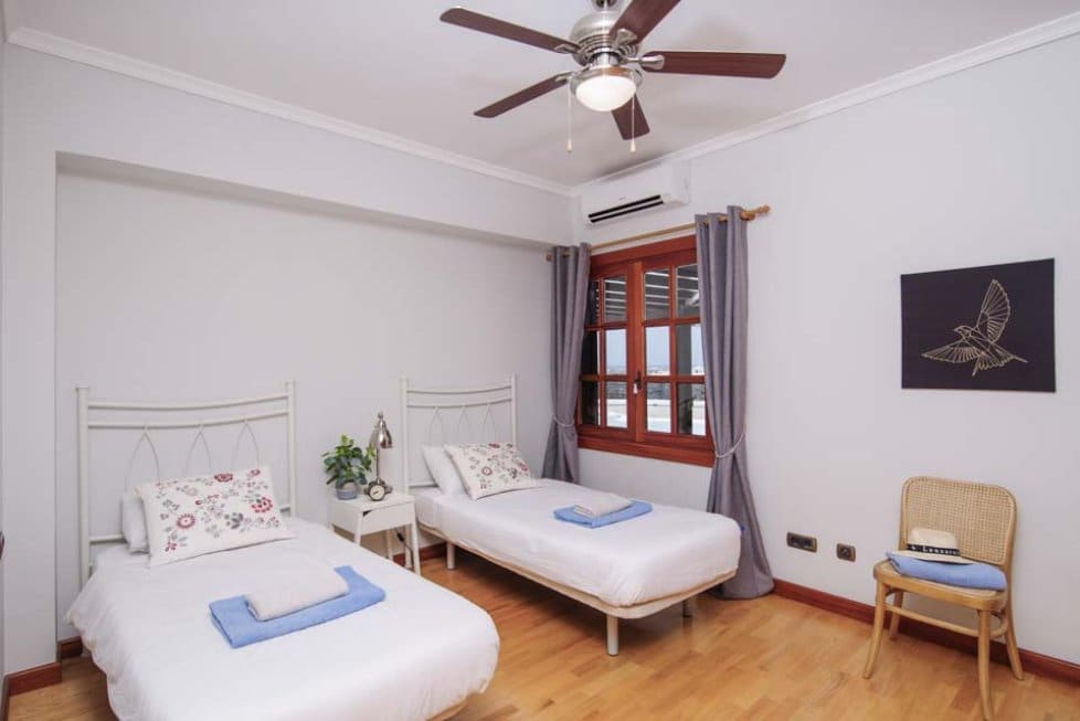 5 soverom Villa til salgs i Playa Blanca med svømmebasseng garasje - € 1 750 000 (Ref: 8546042)