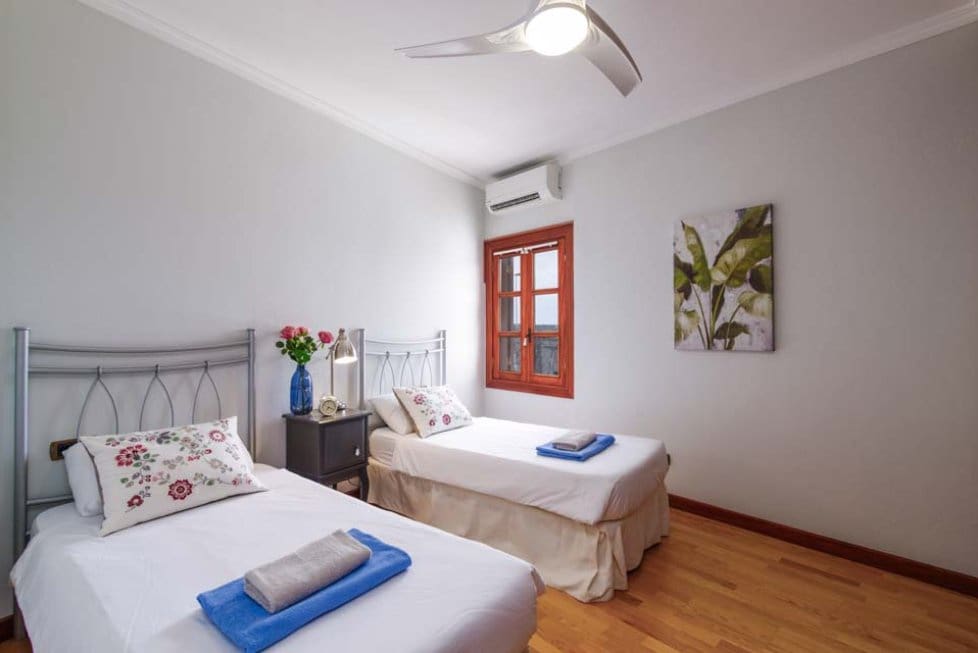 5 soverom Villa til salgs i Playa Blanca med svømmebasseng garasje - € 1 750 000 (Ref: 8546042)