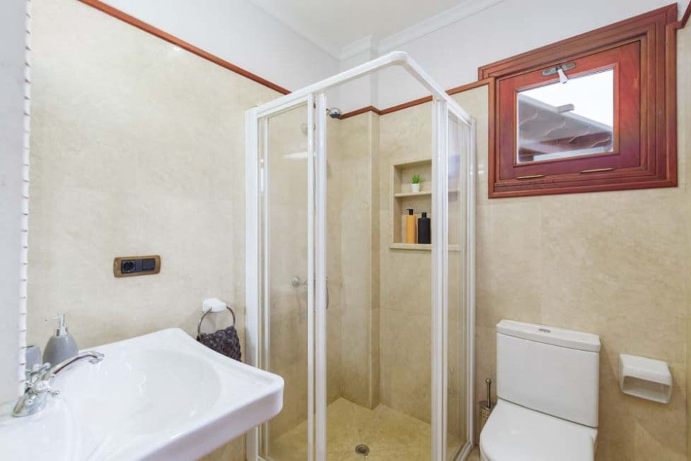 5 soverom Villa til salgs i Playa Blanca med svømmebasseng garasje - € 1 750 000 (Ref: 8546042)