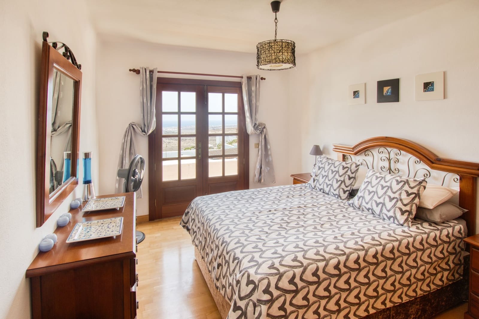 6 soverom Villa til salgs i Guime med svømmebasseng garasje - € 790 000 (Ref: 8782263)