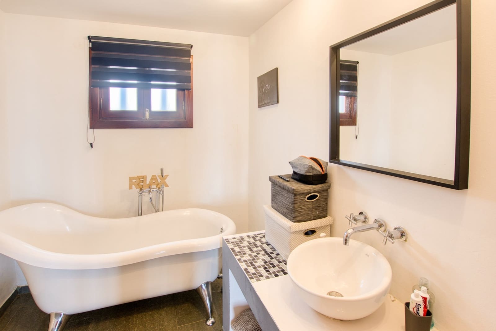 6 soverom Villa til salgs i Guime med svømmebasseng garasje - € 790 000 (Ref: 8782263)