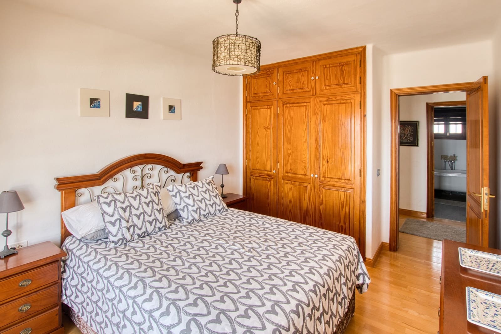 6 soverom Villa til salgs i Guime med svømmebasseng garasje - € 790 000 (Ref: 8782263)