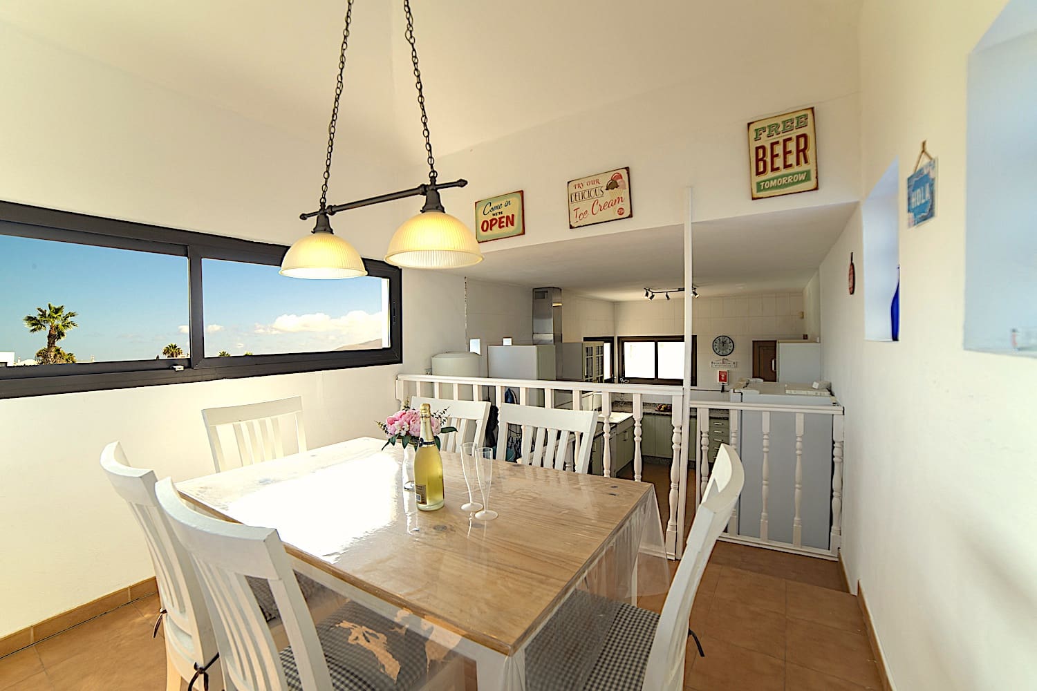 3 slaapkamer Villa te koop in Playa Blanca met zwembad garage - € 525.000 (Ref: 9201763)