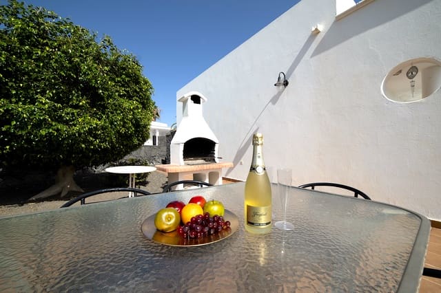 3 chambre Villa/Maison à vendre à Playa Blanca, Yaiza avec piscine garage - 525 000 € (Ref: 9201763)