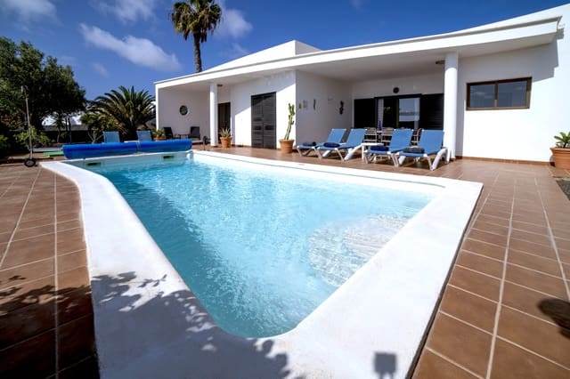 3 chambre Villa/Maison à vendre à Playa Blanca, Yaiza avec piscine garage - 525 000 € (Ref: 9201763)