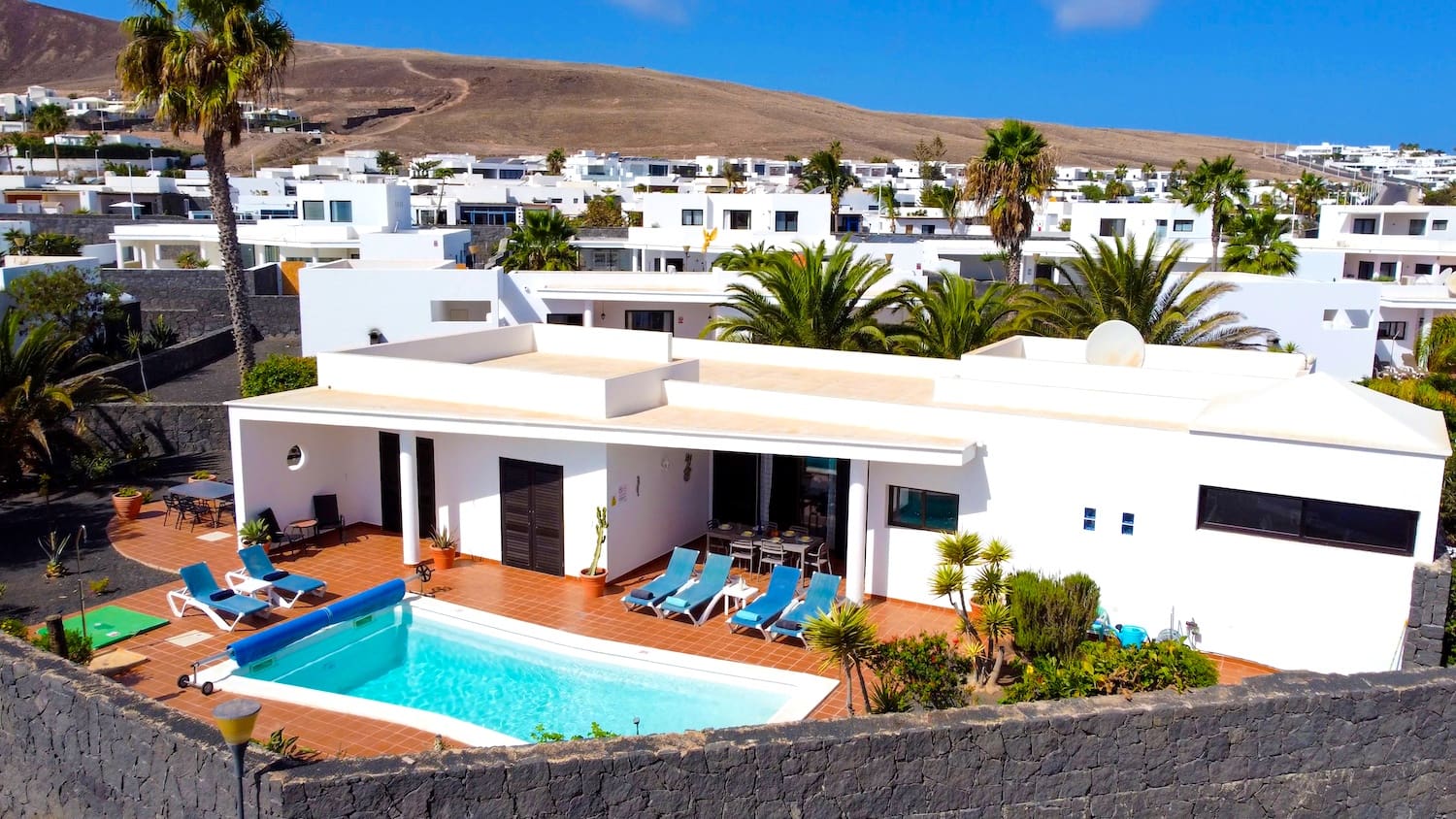 3 slaapkamer Villa te koop in Playa Blanca met zwembad garage - € 525.000 (Ref: 9201763)