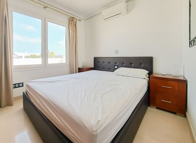 4 bedroom Villa for sale in Playa Blanca, Yaiza with pool garage - € 520,000 (Ref: 9298847)