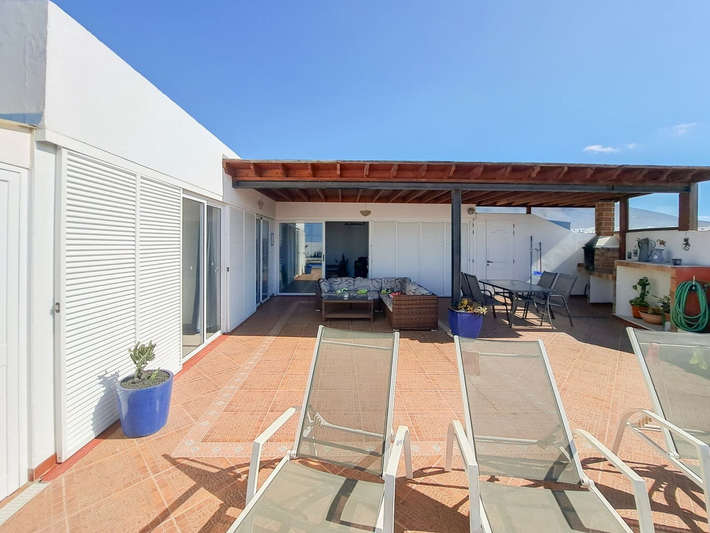 3 chambre Villa/Maison à vendre à Playa Blanca avec piscine garage - 690 000 € (Ref: 9306744)