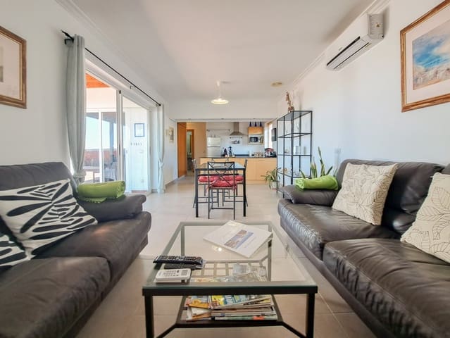 3 chambre Villa/Maison à vendre à Playa Blanca, Yaiza avec piscine garage - 690 000 € (Ref: 9306744)