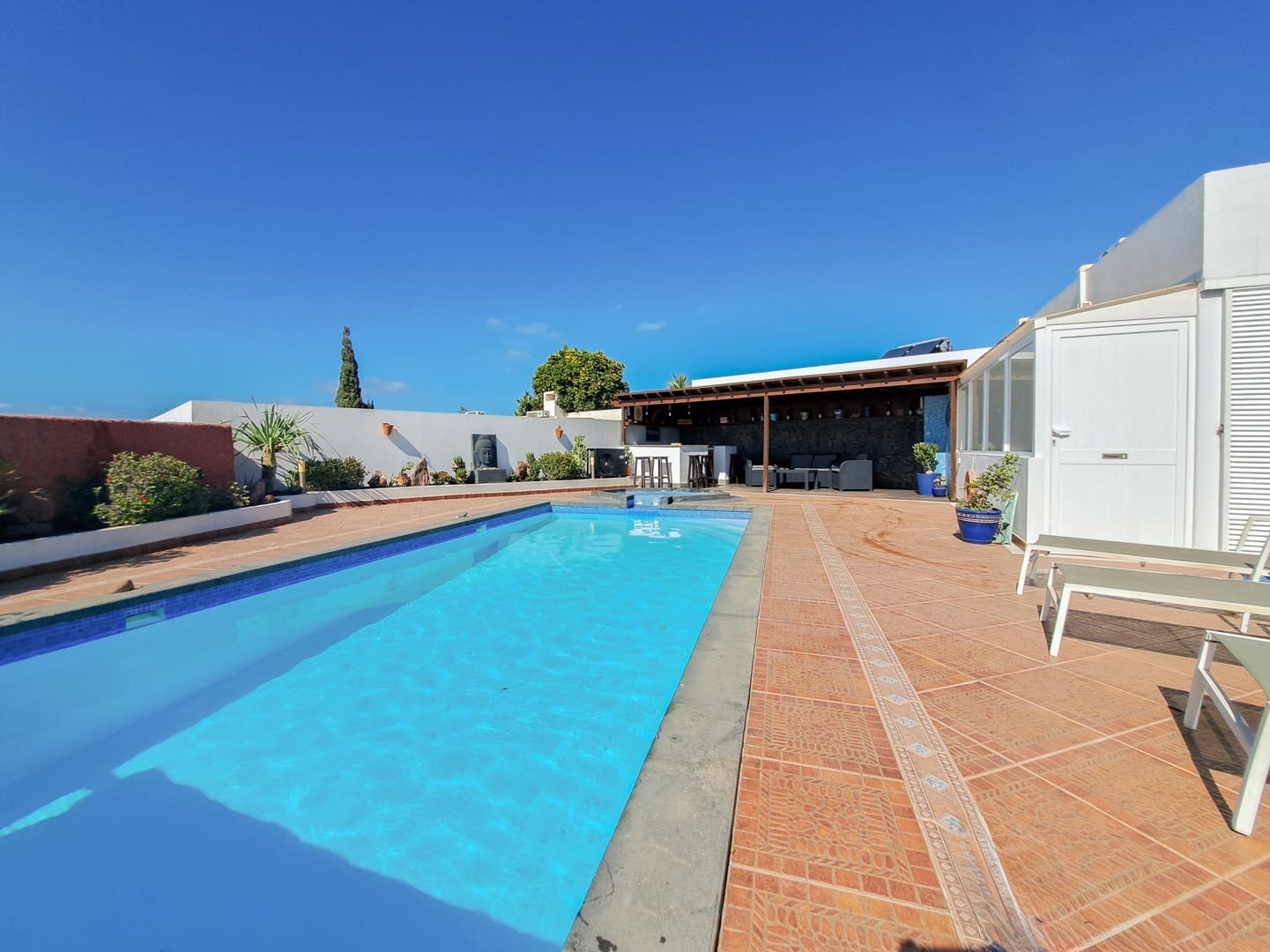 3 chambre Villa/Maison à vendre à Playa Blanca avec piscine garage - 690 000 € (Ref: 9306744)