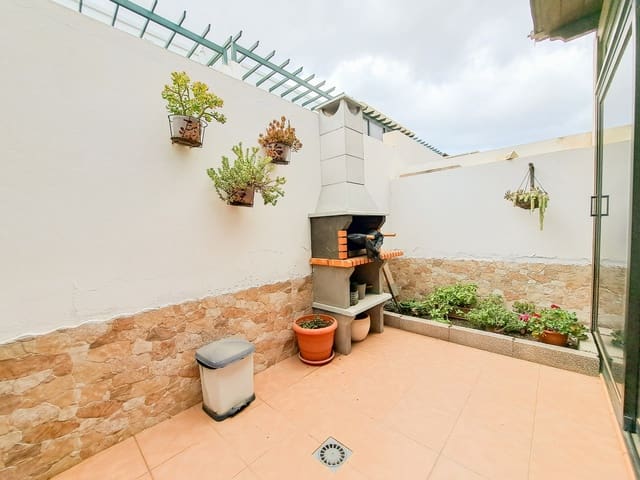 3 quarto Moradia para venda em Playa Blanca, Yaiza com garagem - 270 000 € (Ref: 9309054)