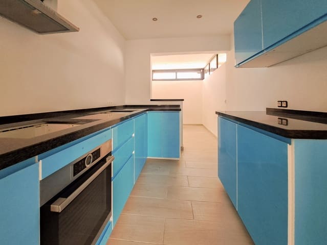 2 bedroom Villa for sale in Playa Blanca, Yaiza with pool garage - € 335,000 (Ref: 9428125)