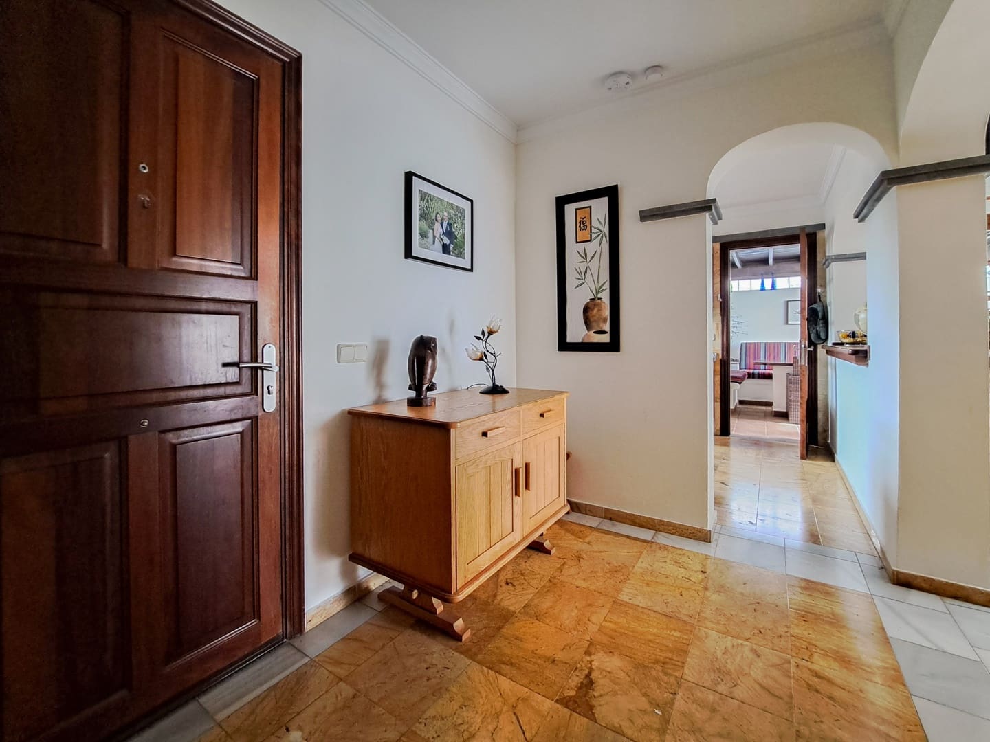 2 slaapkamer Villa te koop in Playa Blanca met zwembad garage - € 485.000 (Ref: 9428774)