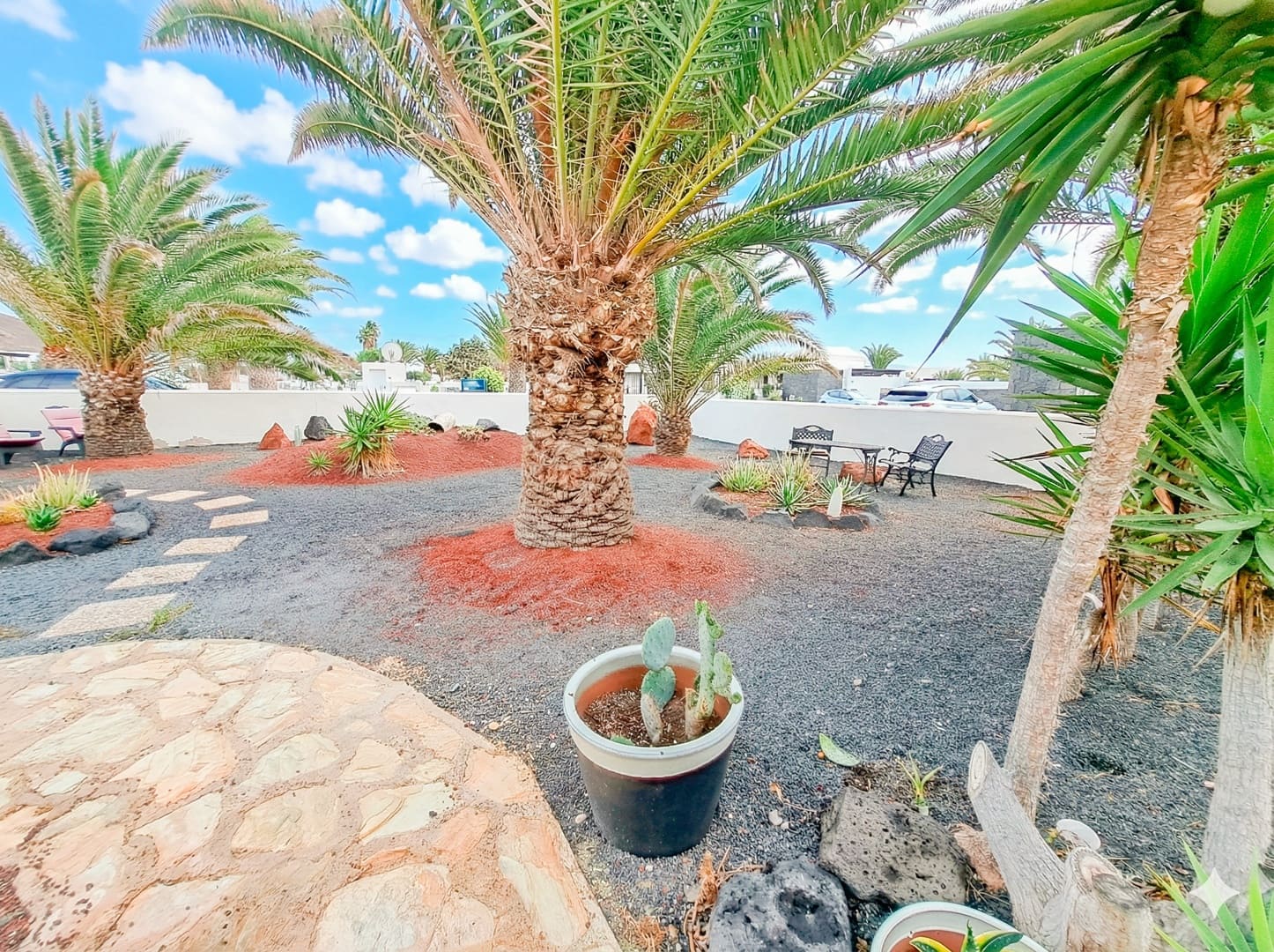 2 slaapkamer Villa te koop in Playa Blanca met zwembad garage - € 485.000 (Ref: 9428774)