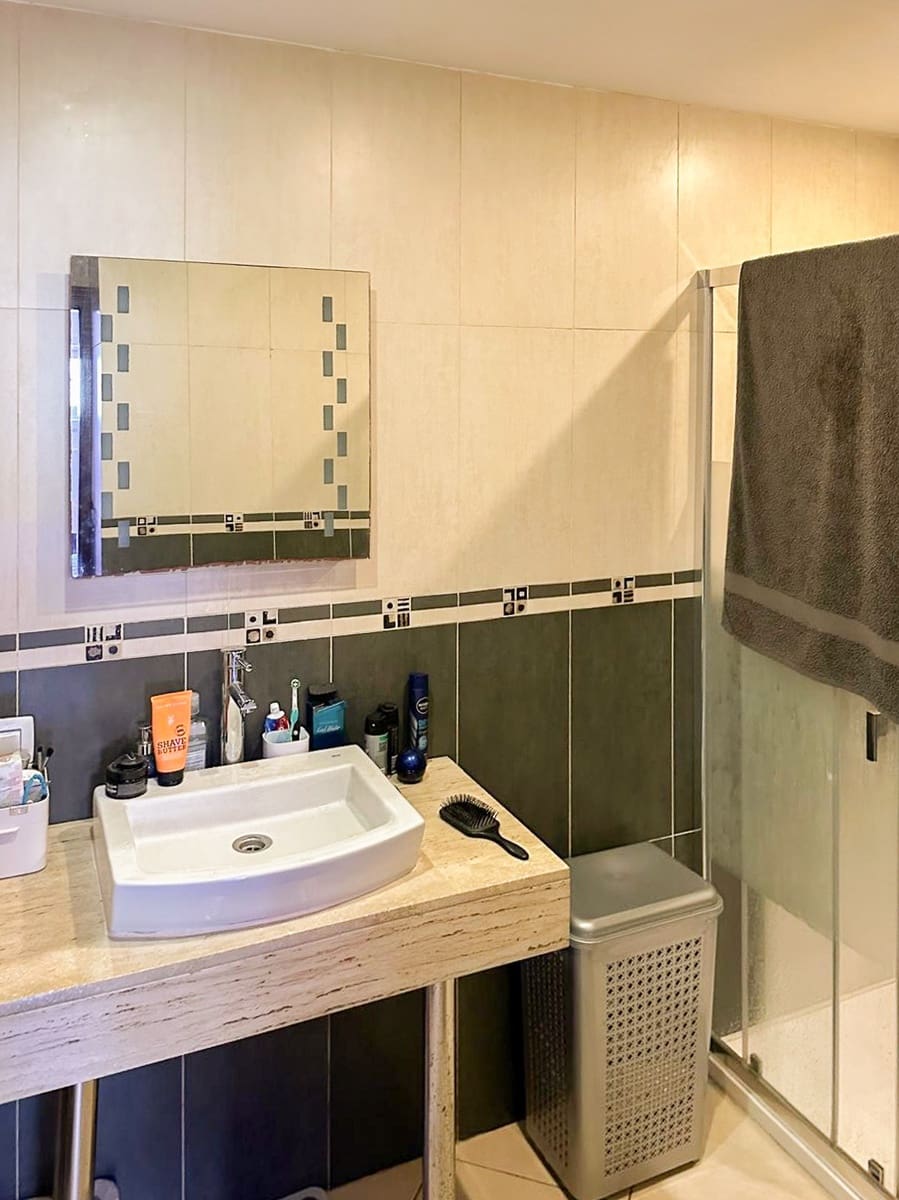 6 bedroom Villa for sale in Playa Blanca with pool garage - € 725,000 (Ref: 9532581)