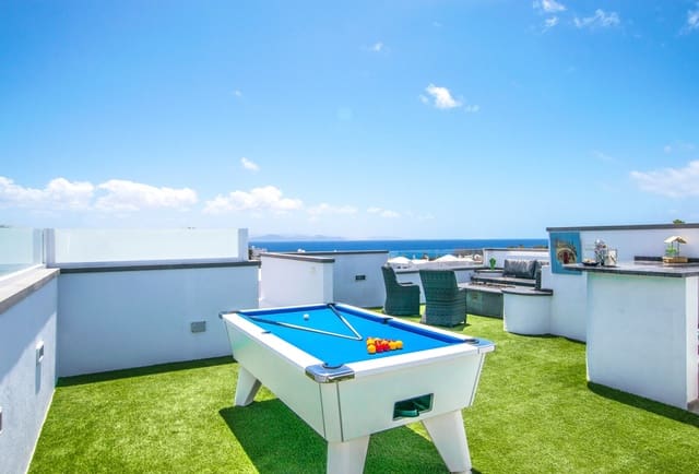 6 slaapkamer Villa te koop in Playa Blanca, Yaiza met zwembad garage - € 725.000 (Ref: 9532581)