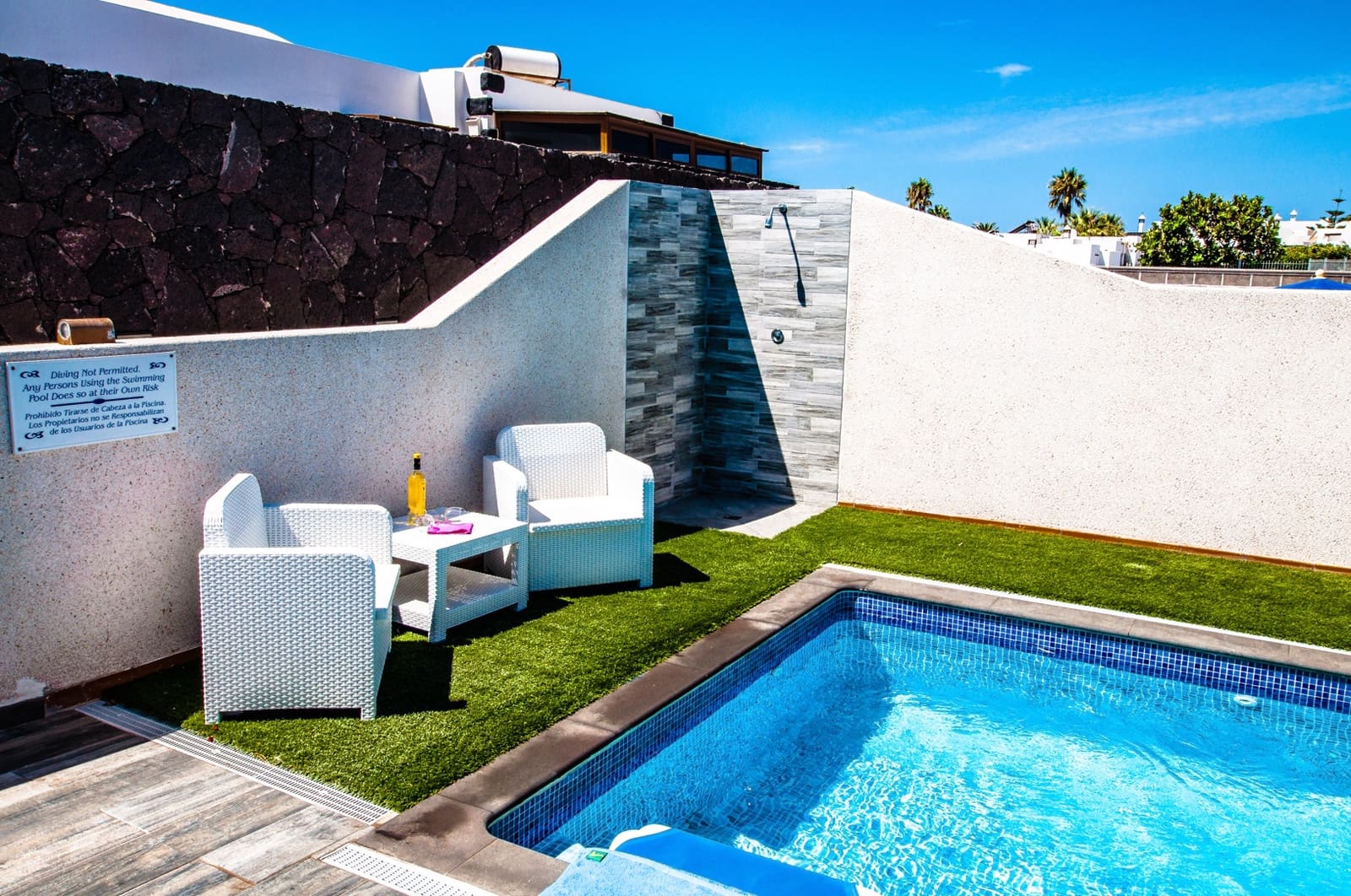 6 bedroom Villa for sale in Playa Blanca with pool garage - € 725,000 (Ref: 9532581)