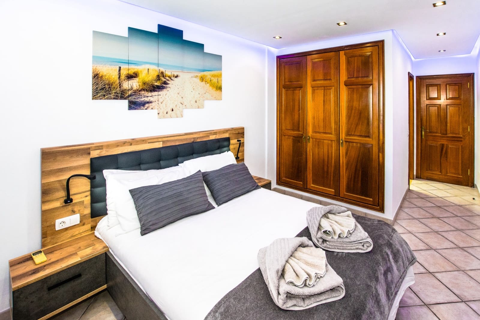 6 bedroom Villa for sale in Playa Blanca with pool garage - € 725,000 (Ref: 9532581)