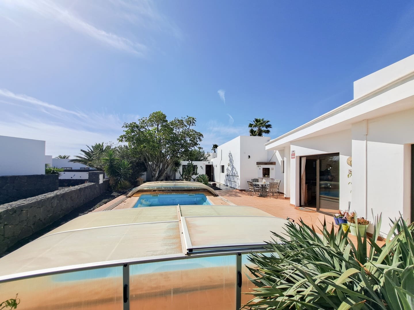 3 soverom Villa til salgs i Playa Blanca med svømmebasseng garasje - € 560 000 (Ref: 9626191)