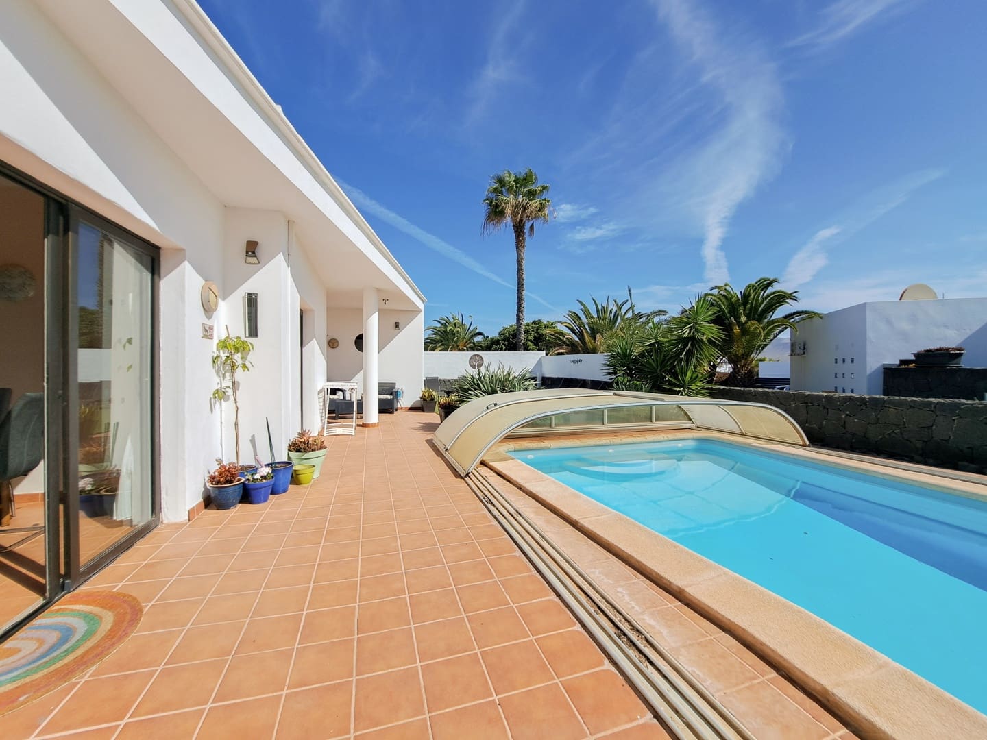3 soverom Villa til salgs i Playa Blanca med svømmebasseng garasje - € 560 000 (Ref: 9626191)